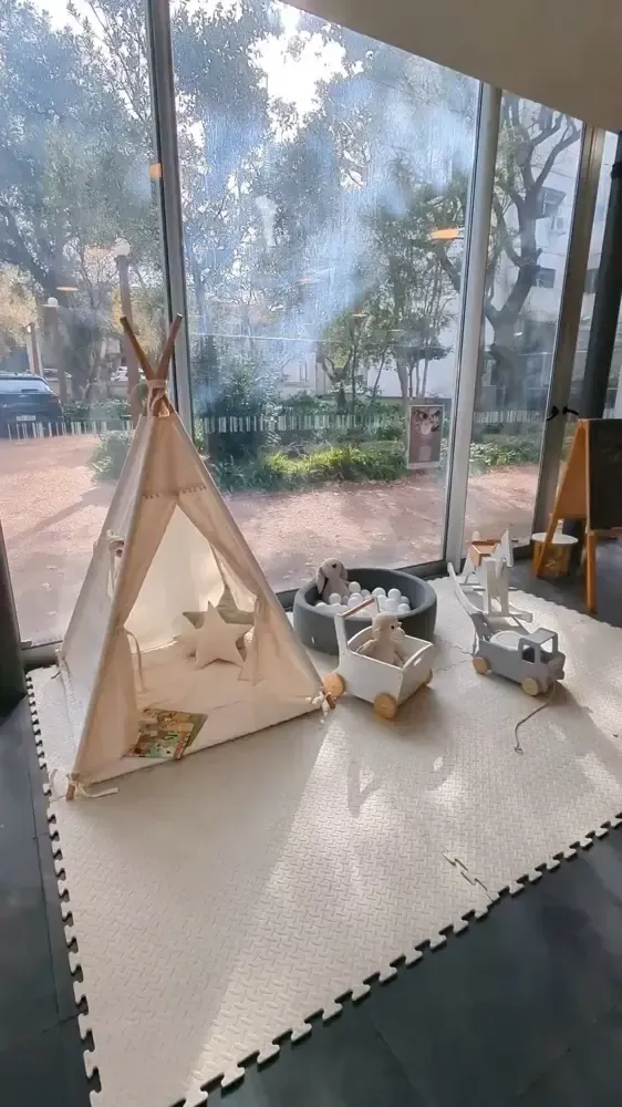 Espacio Bajitos play set at an event